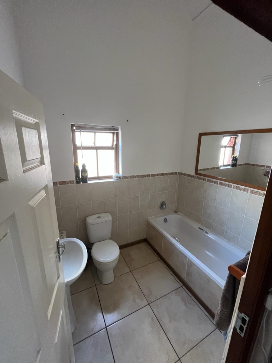 3 Bedroom Property for Sale in Bluewater Bay Western Cape